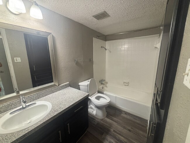 531 Bedford Rd unit 221, Bedford, TX 76022 - photo 7