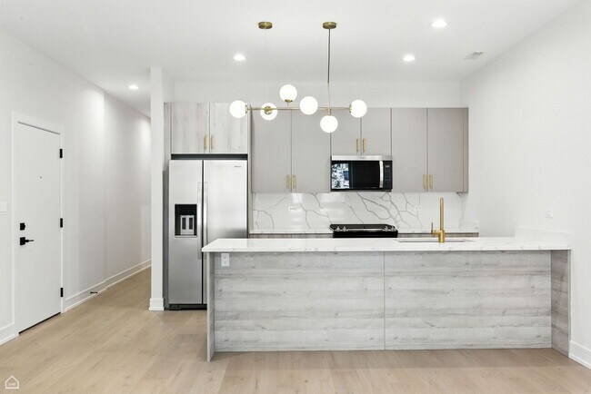 4623 S Michigan Ave unit 2, Chicago, IL 60653 - photo 3