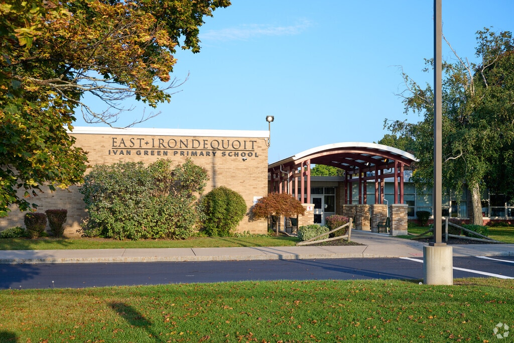 Ivan L. Green Primary School serves students in grades K-5.