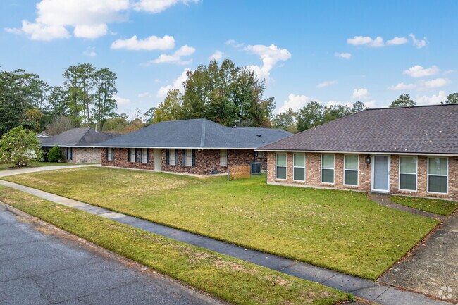Greenwell has entire subdivisions with single story ranch style homes.