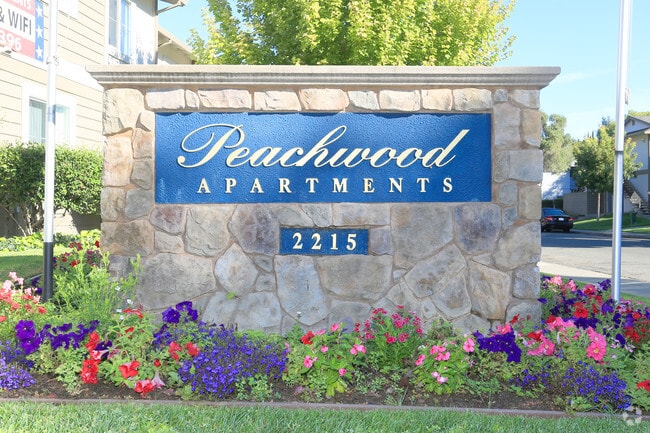 Peachwood, Fairfield, CA 94533 - photo 3