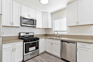 14420-14432 Valerio St, Van Nuys, CA 91405