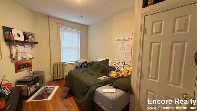 58 Queensberry St unit 12, Boston, MA 02215 - photo 7