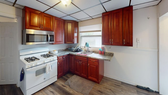 33 Schubert St unit 2fl, Binghamton, NY 13905 - photo 5