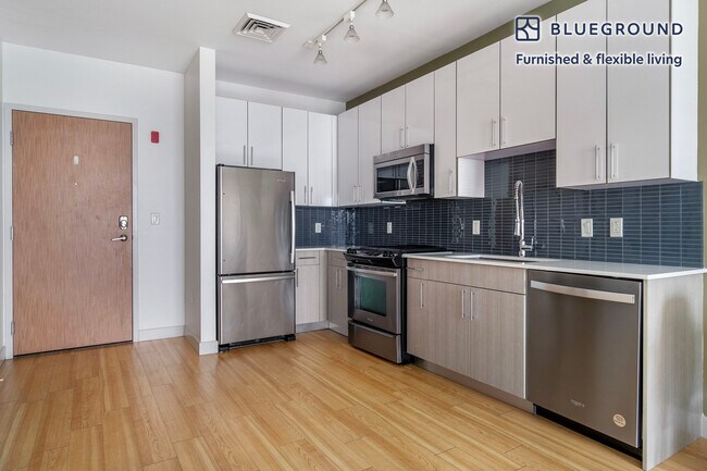 320 D St unit FL2-ID984, Boston, MA 02127 - photo 6