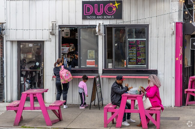 Locals love eating outside in Chester.