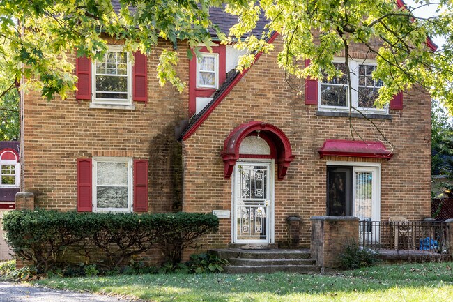 Mount Vernon residents take pride in their color and design choices.