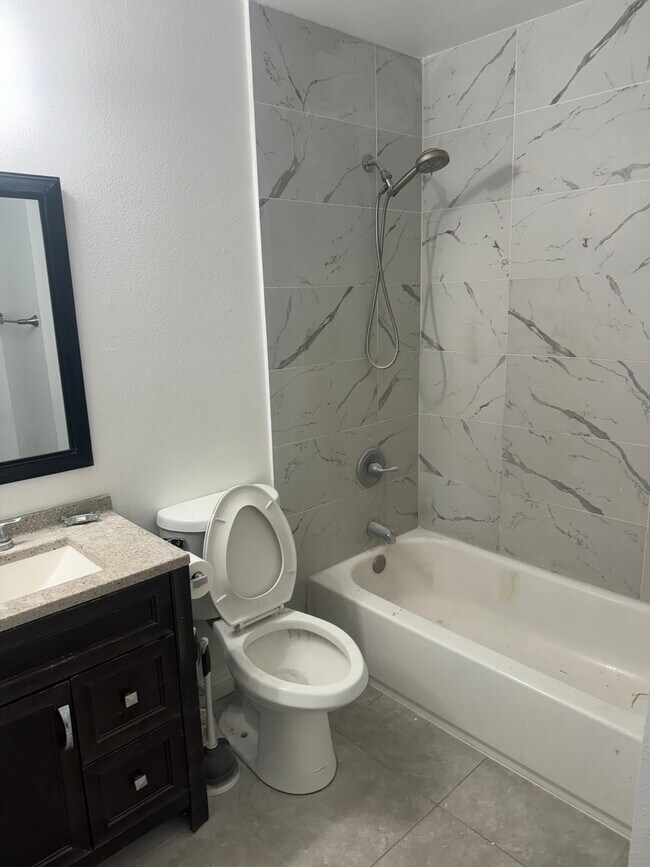 5018 Rosemead Blvd unit D, San Gabriel, CA 91776 - photo 6