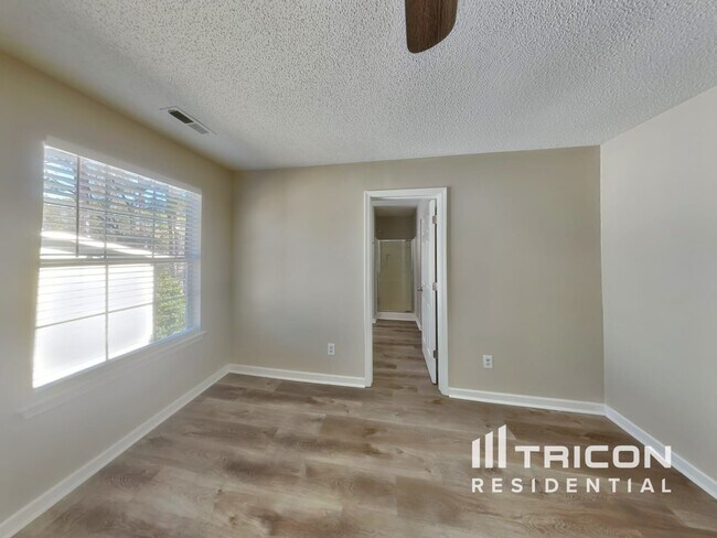 8762 Edenton Way, Jonesboro, GA 30238 - photo 5