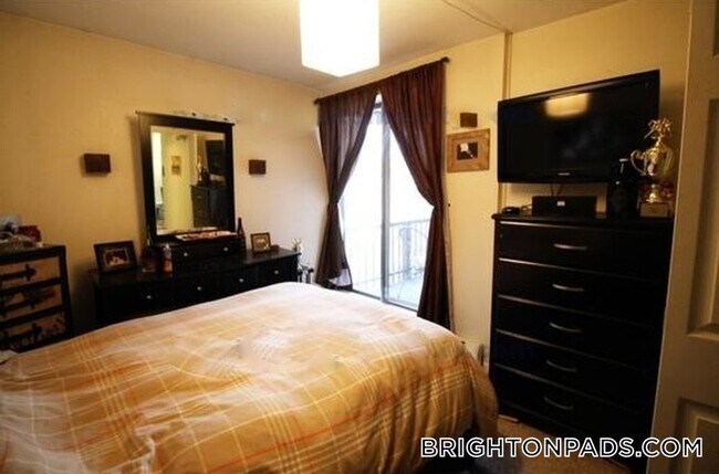 144 Kenrick St unit 23, Brighton, MA 02135 - photo 5