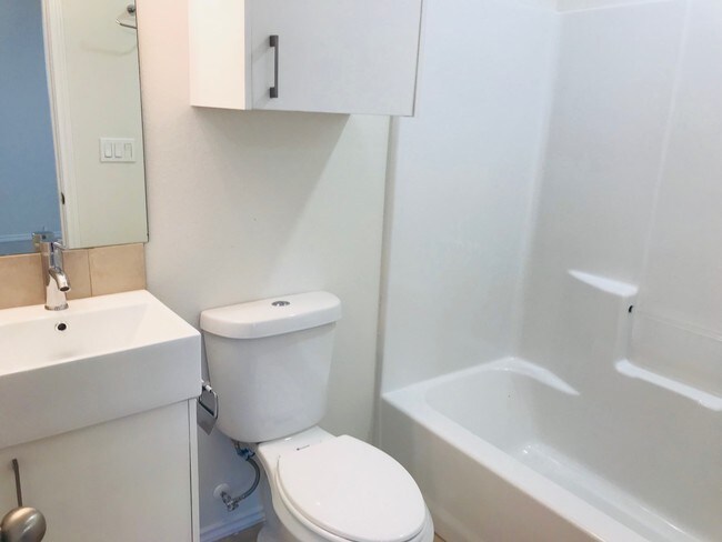 3307 Magdalena St unit 8, Mission, TX 78573 - photo 5