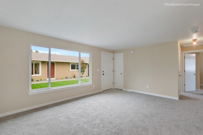 151 N 29th Ave unit C, Cornelius, OR 97113 - photo 4