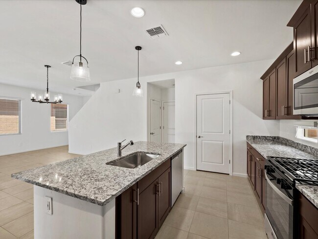 12677 N Eternity Way, Marana, AZ 85658 - photo 5