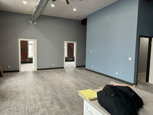 231 E Main St unit 201, Ottumwa, IA 52501 - photo 5