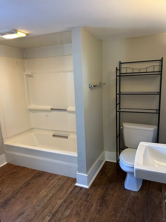 156 Worcester St unit 1, North Grafton, MA 01536 - photo 7