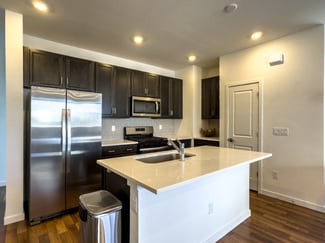 330 N Geneva St, Aurora, CO 80010