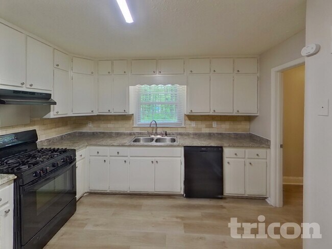 148 Springvalley Cir, Stockbridge, GA 30281 - photo 6