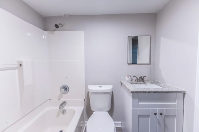 586 Oakside Dr SW unit B, Atlanta, GA 30331 - photo 5