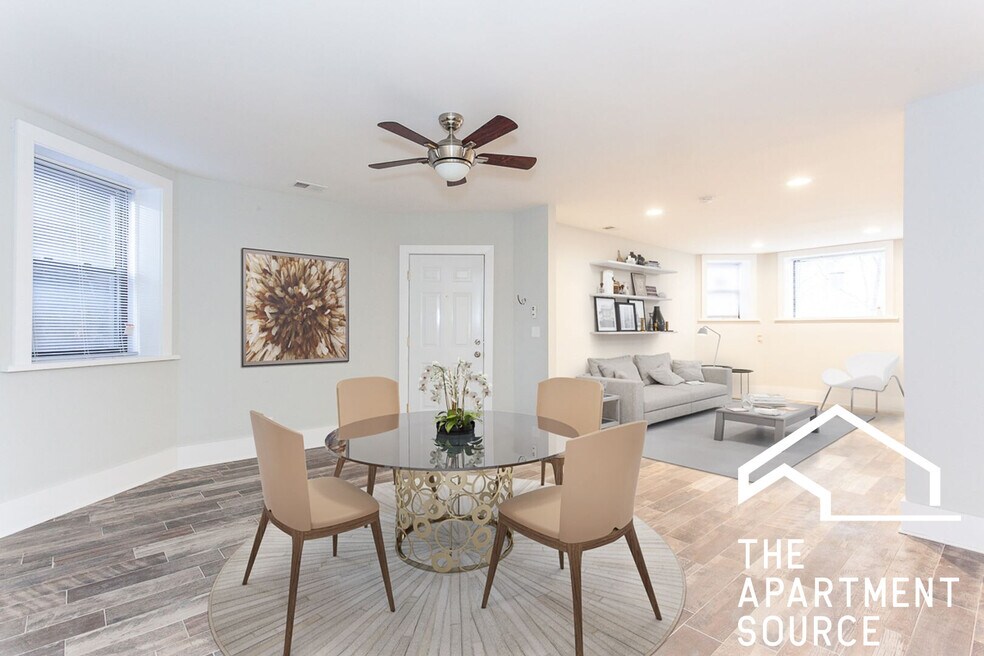 2922 W Logan Blvd unit GDN, Chicago, IL 60647 - photo 1