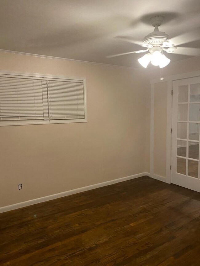 319 Pleasant St, Mount Orab, OH 45154 - photo 4