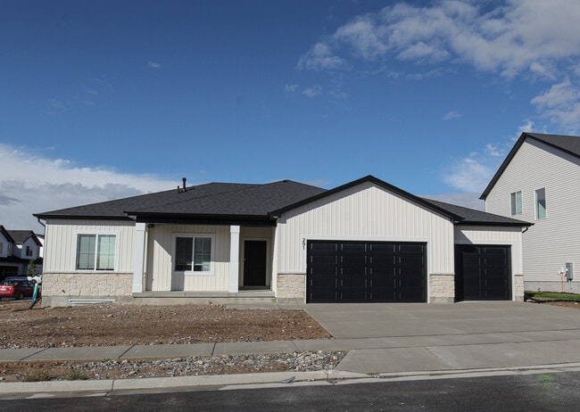 291 W 510 N, Smithfield, UT 84335 - photo 2