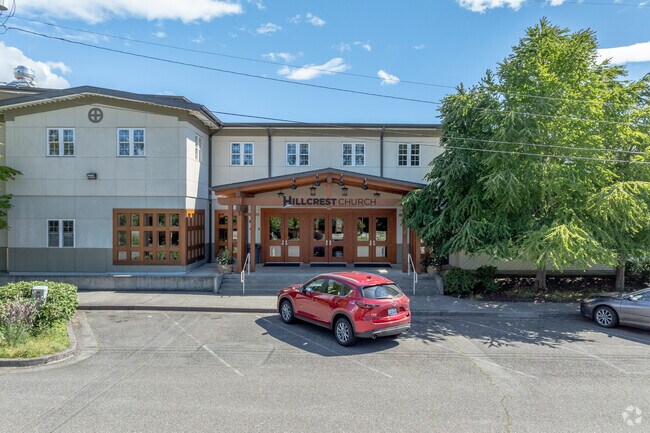 Hillcrest Kids entrance.