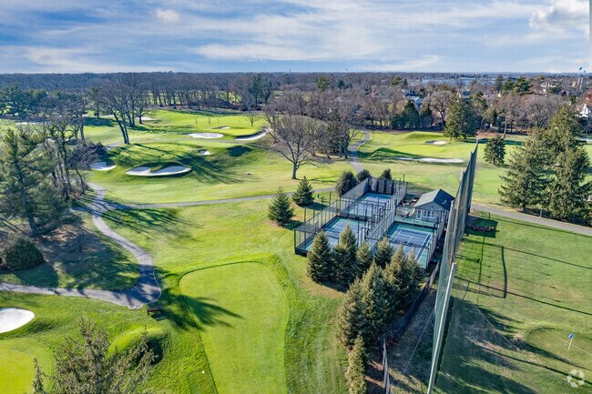 The Hempstead Golf and Country Club in Hempstead is a private club.