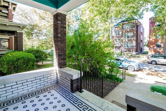 6022 Pershing Ave unit 6024, Saint Louis, MO 63112 - photo 5