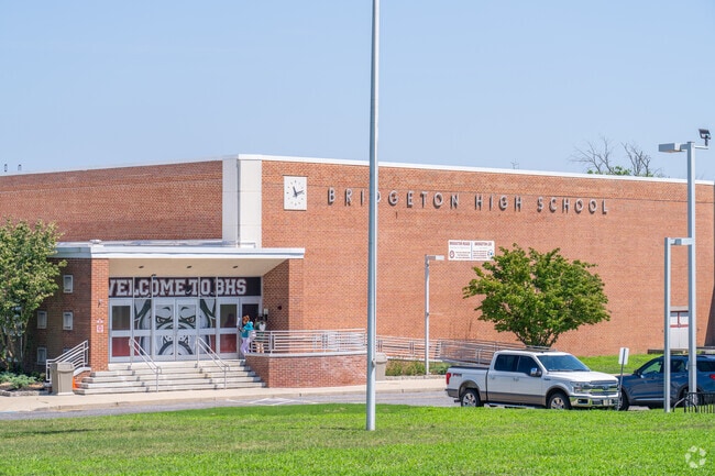 Bridgeton High School serves 1,681 students.