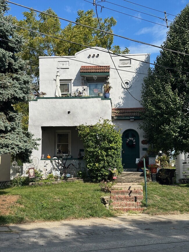 2458 Duck Creek Rd unit 1, Cincinnati, OH 45212 - photo 2