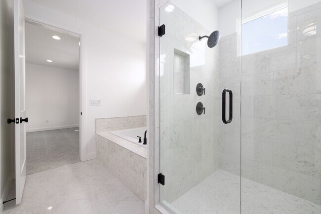 6527 W Barneys Creek Way, West Jordan, UT 84081 - photo 5