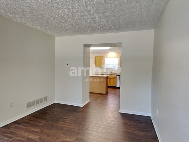 857 Cedar Run Dr, Blacklick, OH 43004 - photo 5