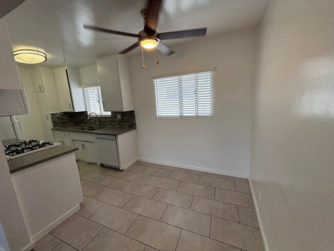 3313 Artesia Blvd, Torrance, CA 90504 - photo 7