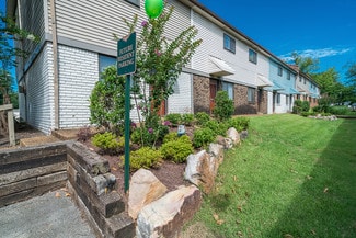 3595 Pine Tree Ct, Memphis, TN 38115