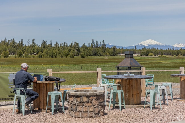 La Pine is located close to the recreational opportunities in the Cascade Mountains.