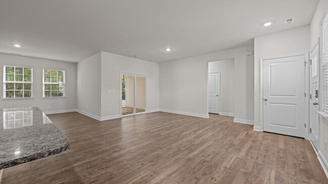 204 Lake Tyler Dr unit 36200743, New Bern, NC 28560 - photo 7