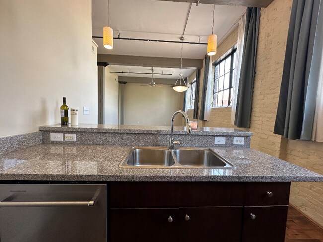 109 N Hayne St unit 218, Monroe, NC 28112 - photo 6