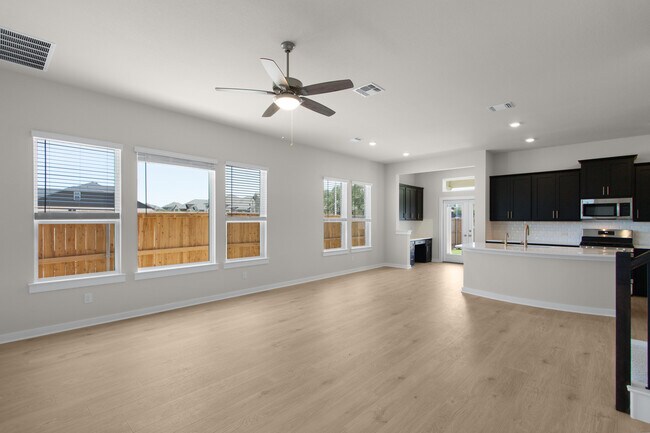 316 Ridgewell Loop, Georgetown, TX 78633 - photo 5