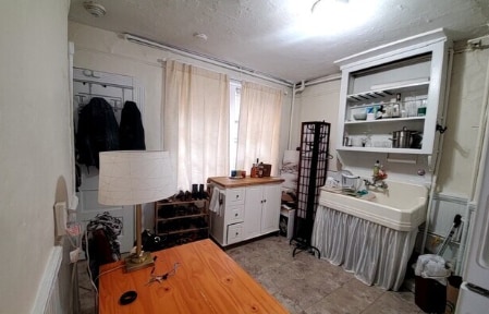*Pictures are representative samples of the advertised unit. In some cases, the actual units you tou