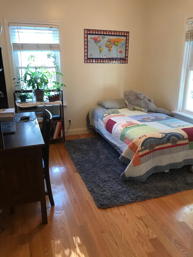 48 Cameron Ave unit 2, Somerville, MA 02144 - photo 4