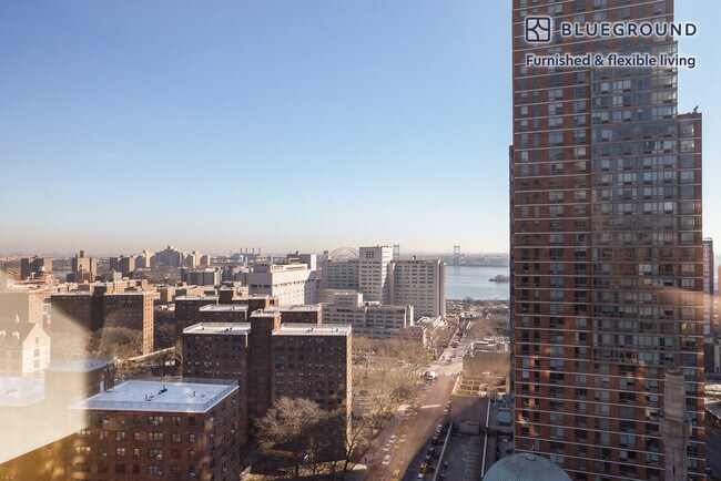 175 E 96th St unit FL21-ID1072, New York, NY 10128 - photo 2