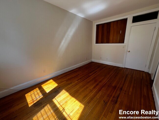 33 Lancaster Terrace unit 112, Brookline, MA 02446 - photo 7