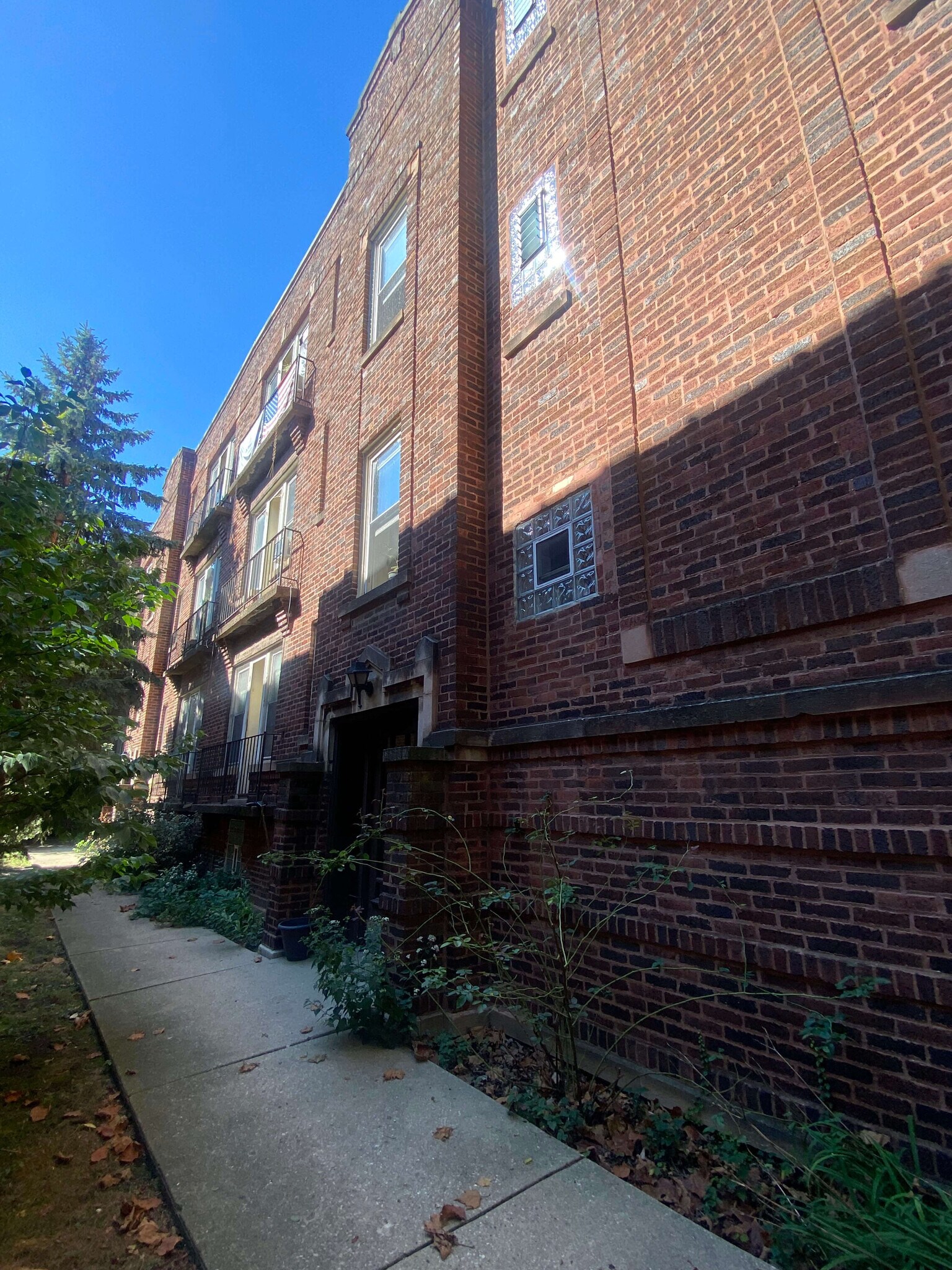 6332 N Magnolia Ave unit 3W, Chicago, IL 60660 - photo 1