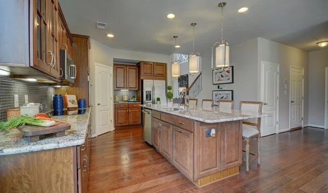 7035 Corner Creek Way unit 37017721, Glenn Dale, MD 20769 - photo 5