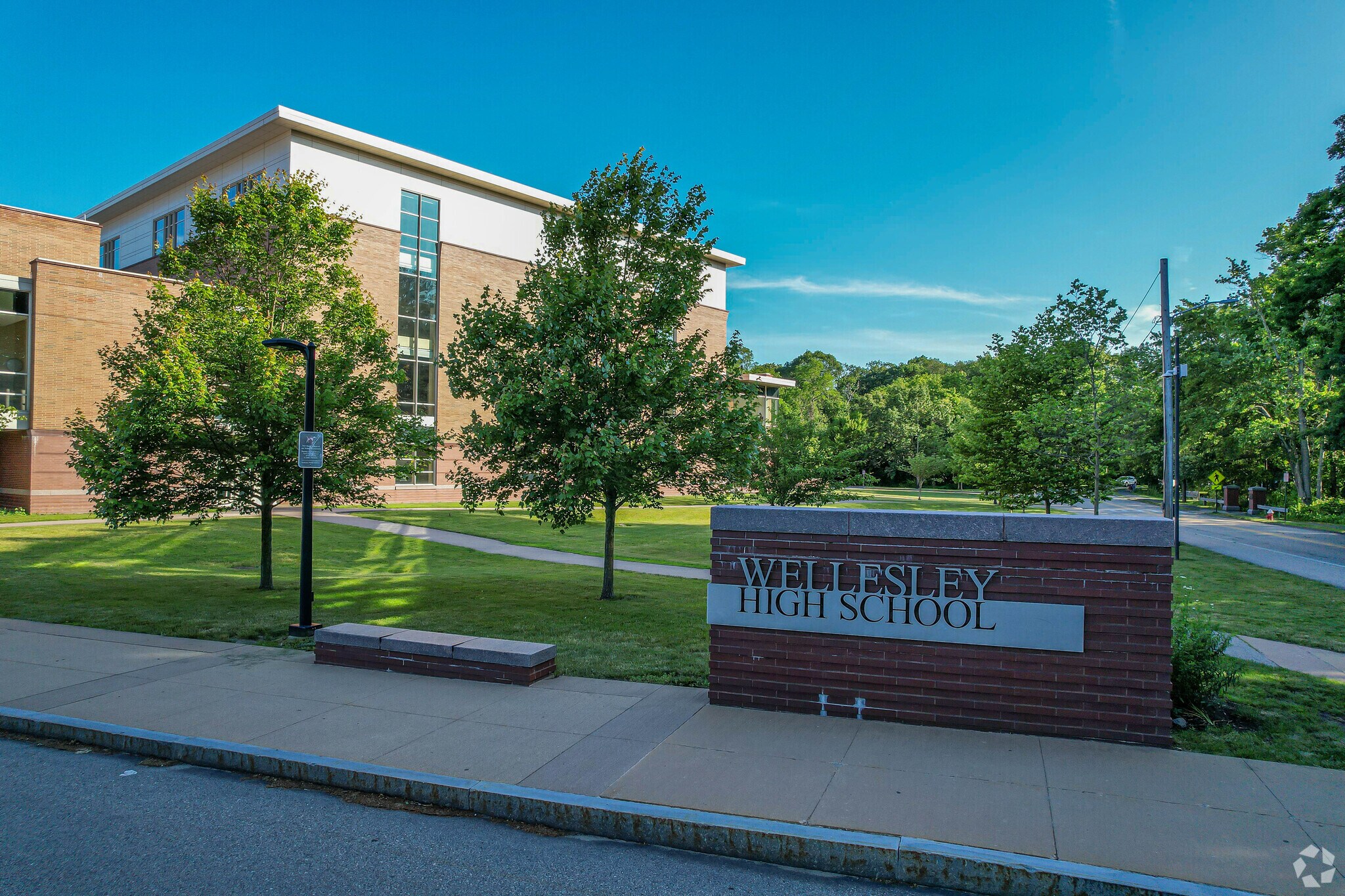 29 High Ledge Ave, Wellesley, MA 02482 MLS 72311316