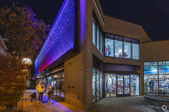 Take an evening stroll with the family at 50th and France Ave. in Edina.