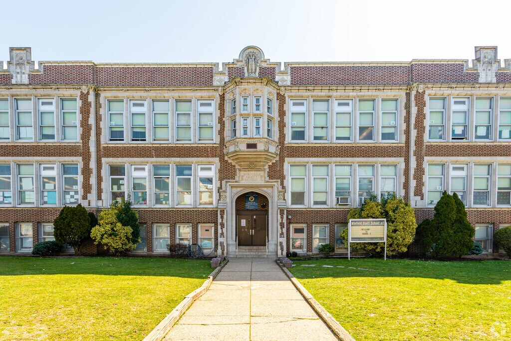 Winfield Scott School No. 2 provides an educational foundation for students in PreK-8th grade.