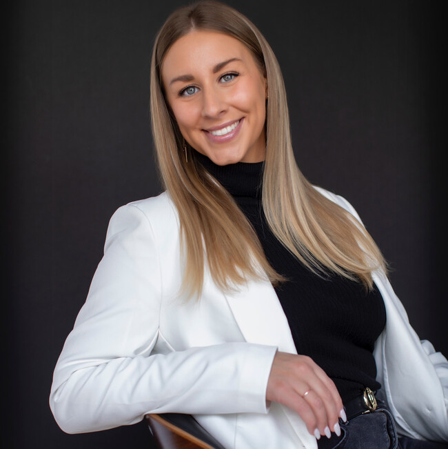 Agent Photo