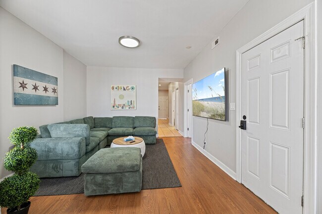 2503 W Harrison St unit ID1093318P, Chicago, IL 60612 - photo 2