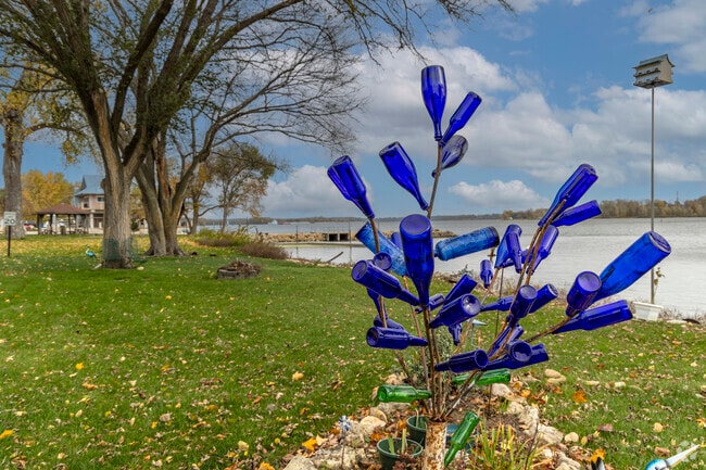 Enjoy the creative art at Clemens Park in Princeton.